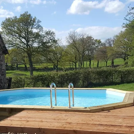 Ancienne Longere Renovee Avec Piscine Privative Et Animaux Admis - Fr-1-489-201